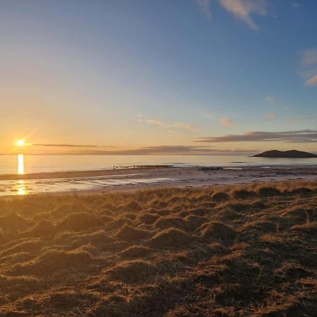 Pollachara Loch An Eilean Pod Isle Of South Uistヴィラ エクステリア 写真