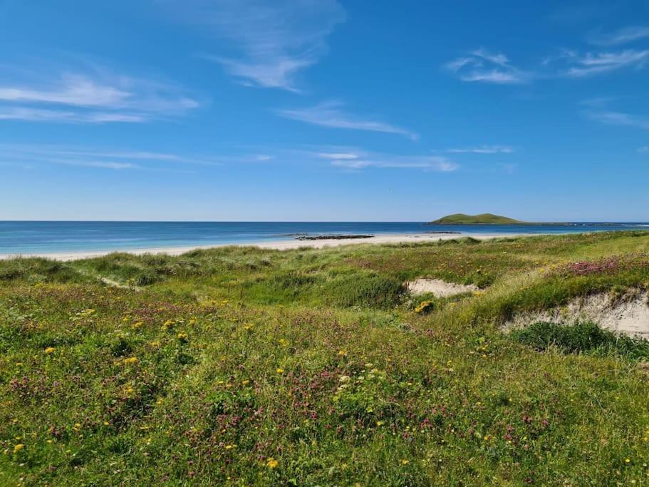 Pollachara Loch An Eilean Pod Isle Of South Uistヴィラ エクステリア 写真