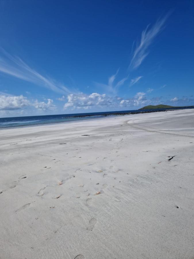 Pollachara Loch An Eilean Pod Isle Of South Uistヴィラ エクステリア 写真