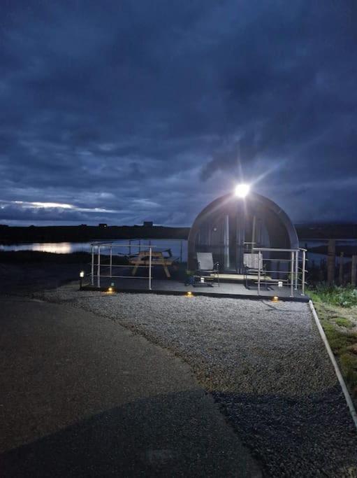 Pollachara Loch An Eilean Pod Isle Of South Uistヴィラ エクステリア 写真