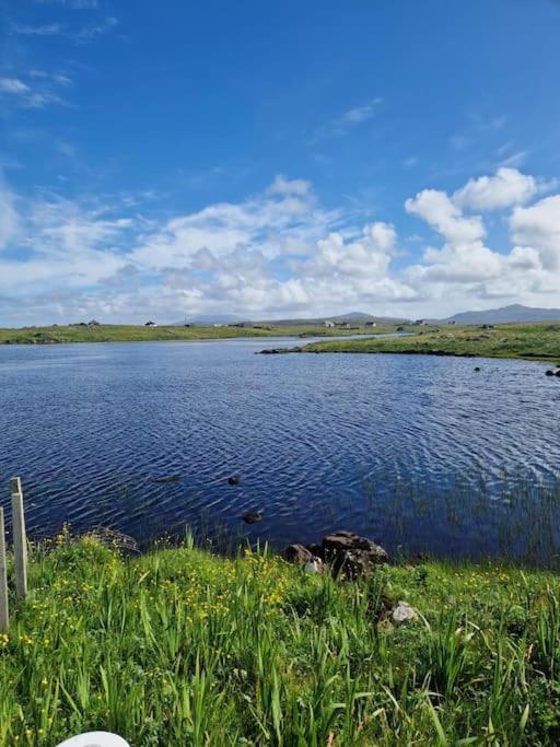 Pollachara Loch An Eilean Pod Isle Of South Uistヴィラ エクステリア 写真