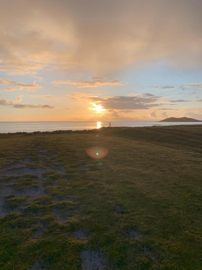Pollachara Loch An Eilean Pod Isle Of South Uistヴィラ エクステリア 写真